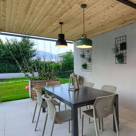 Luxury Maell With Private Pool Villa *