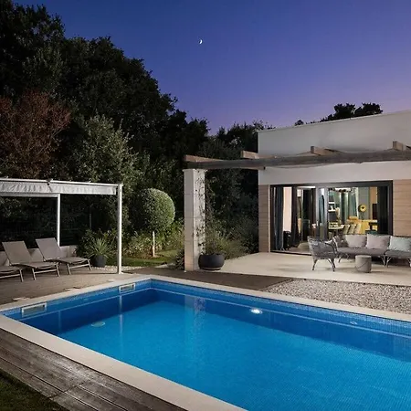 Villa Luxury Maell With Private Pool